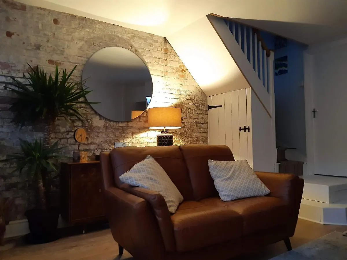 Holiday home Ellerslie Cottage Lytham St Annes