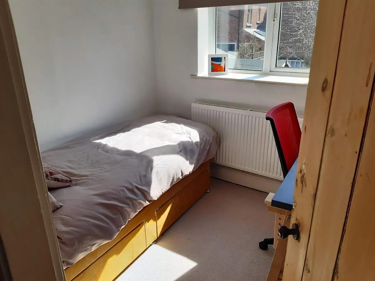 Ellerslie Cottage Lytham St Annes 0*,  United Kingdom